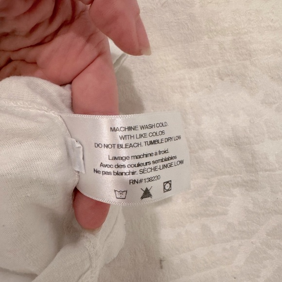 Pam & Gela white graphic crew tank with rhinestones on lips - Picture 8 of 8